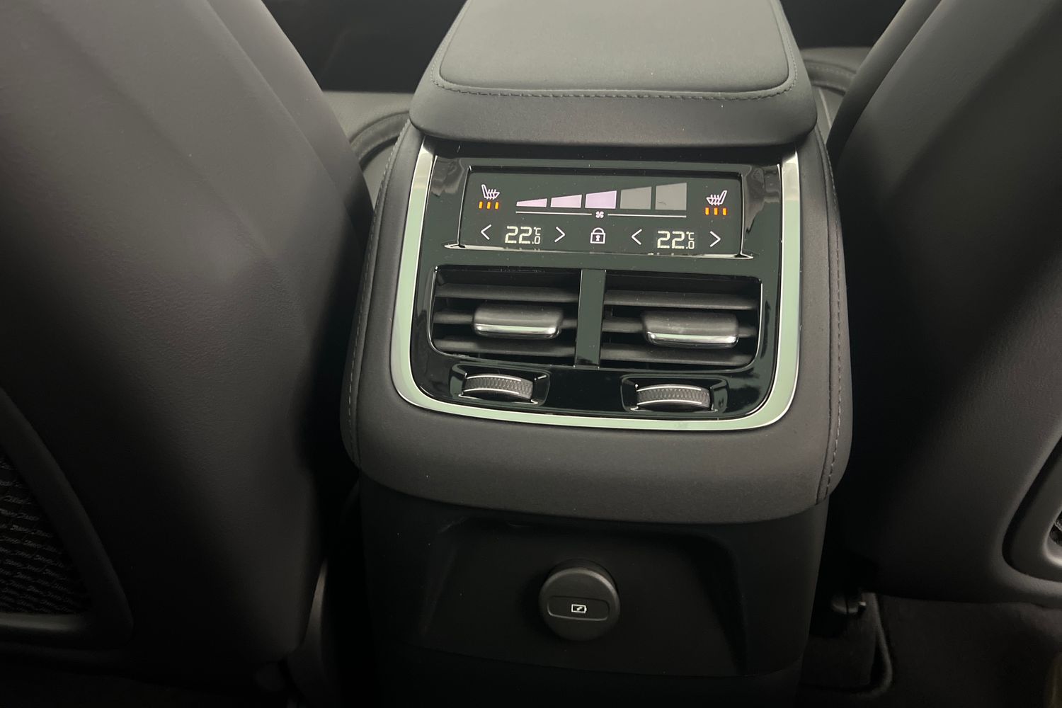 Used Volvo XC90 2025 for sale - 76007932: Photo 31