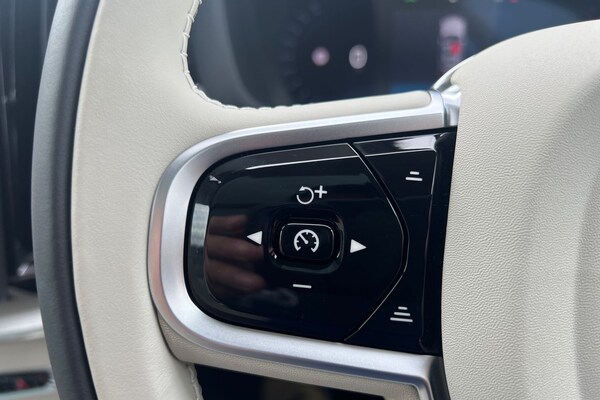 Used Volvo XC60 2025 for sale - 75439676: Photo 11