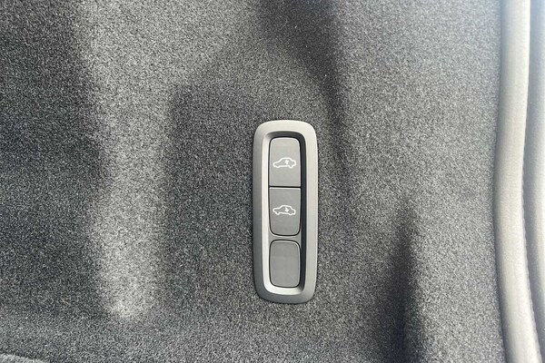 Used Volvo XC60 2025 for sale - 75439676: Photo 22