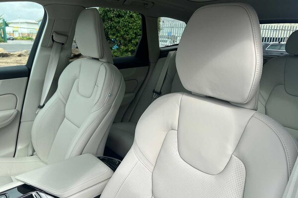 Used Volvo XC60 2025 for sale - 75439676: Photo 29
