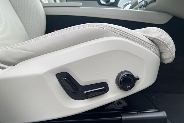 Used Volvo XC60 2025 for sale - 75439676: Photo 34