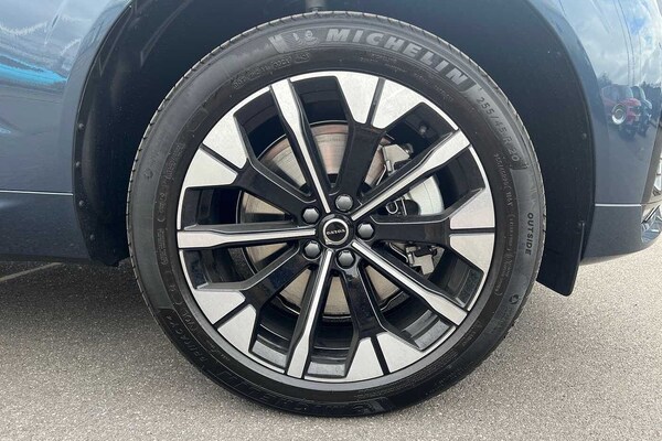 Used Volvo XC60 2025 for sale - 75439676: Photo 5