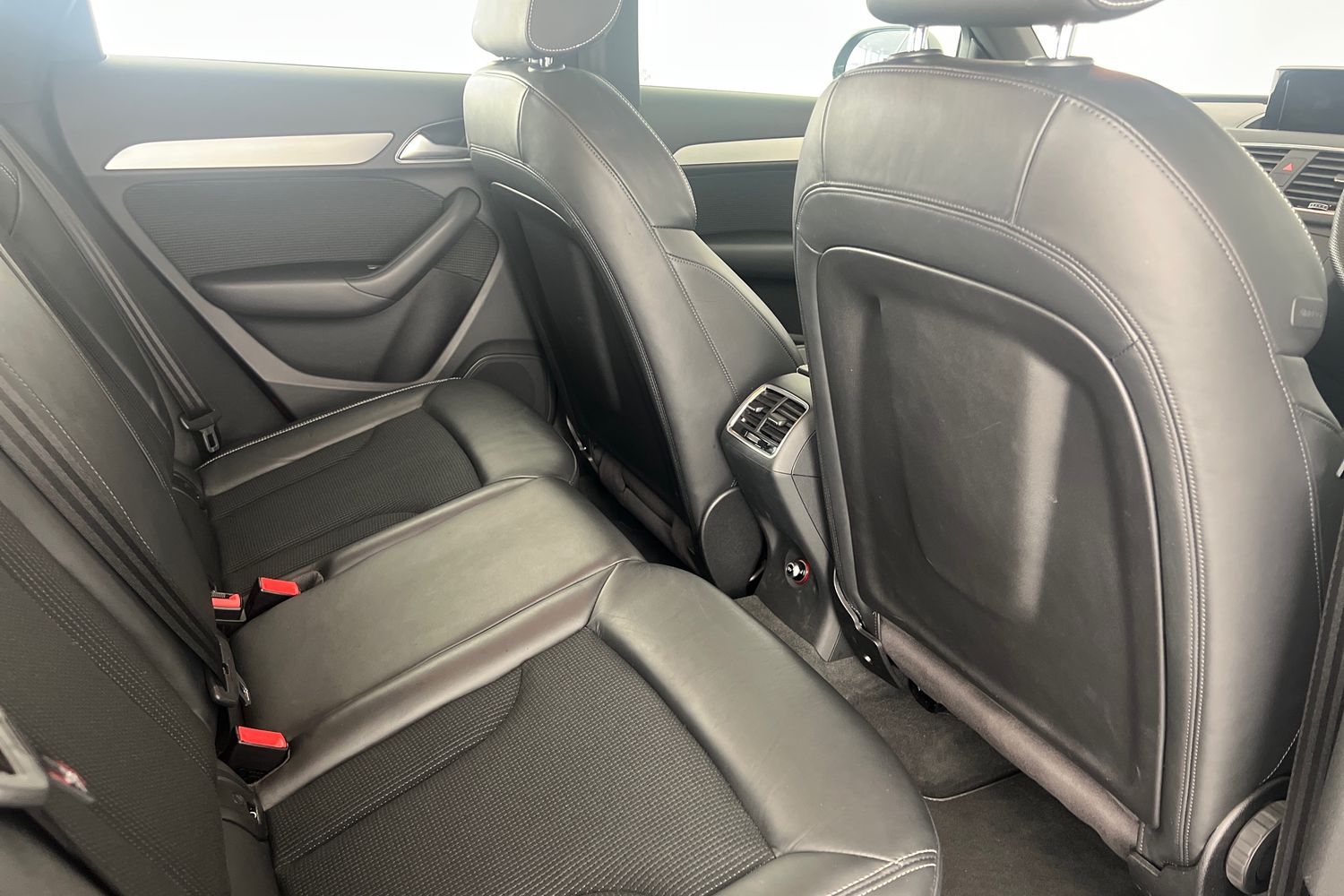 Used Audi Q3 2017 for sale - 76556985: Photo 31