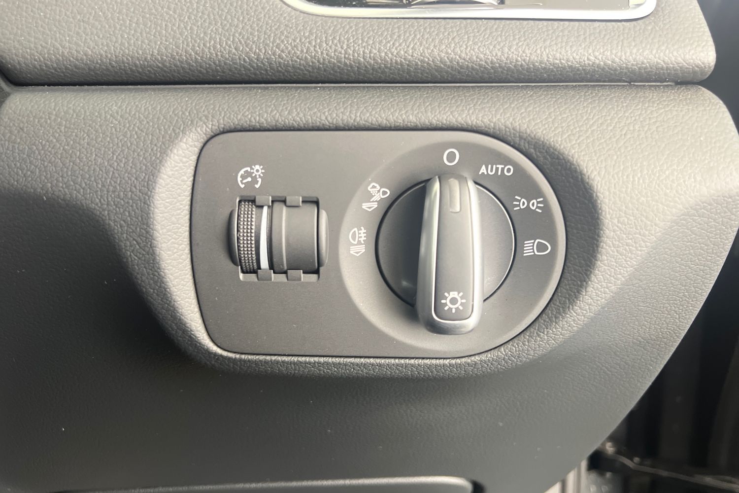 Used Audi Q3 2017 for sale - 76556985: Photo 32