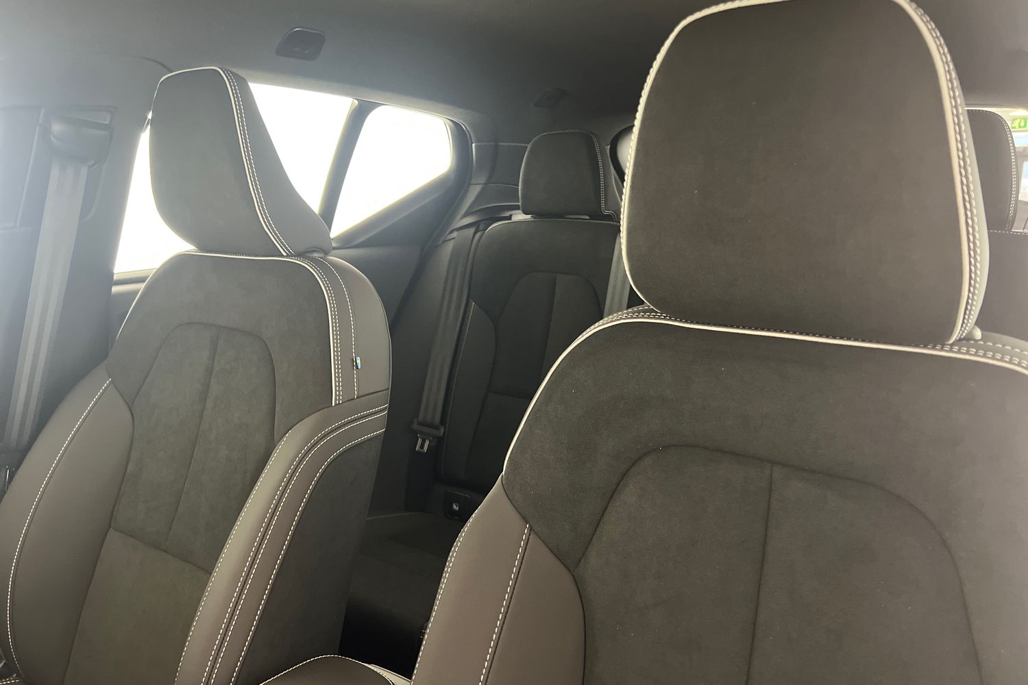 Used Volvo XC40 2025 for sale - 76614937: Photo 28