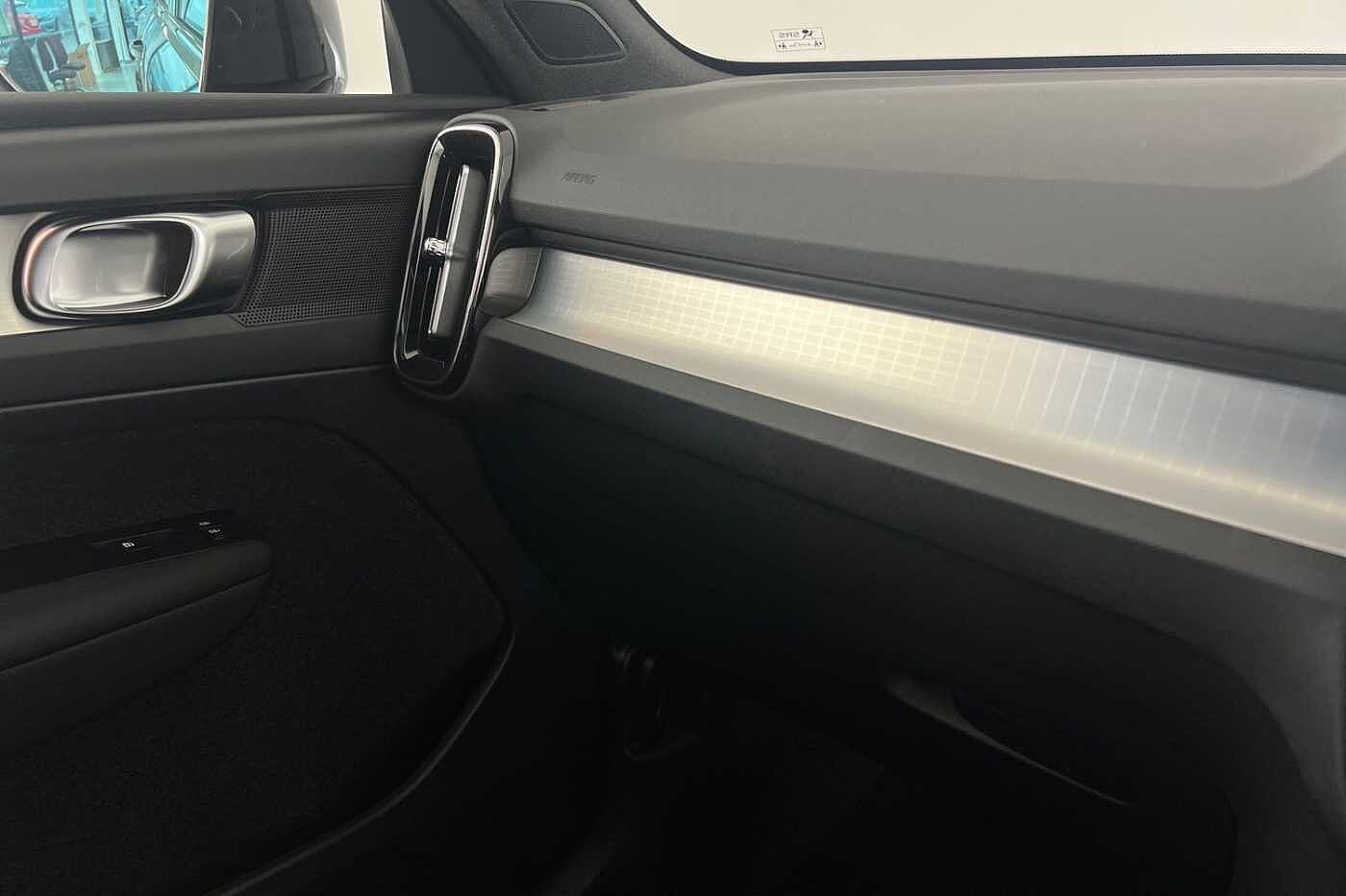 Used Volvo XC40 2025 for sale - 76614937: Photo 37