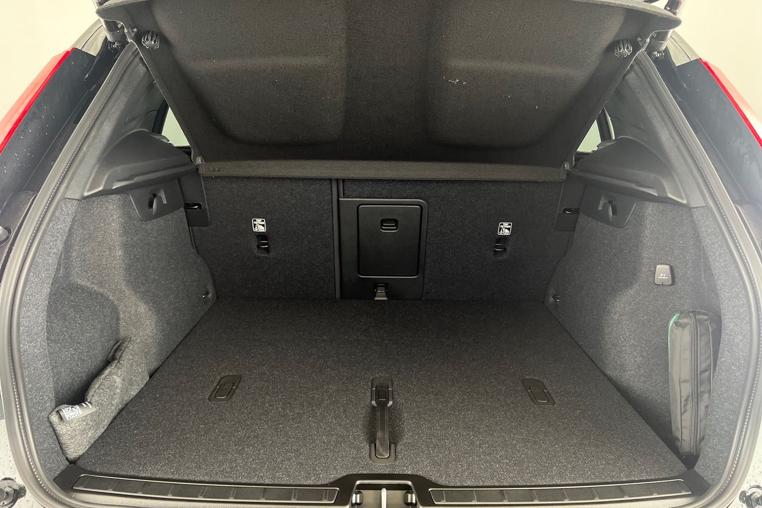 Used Volvo XC40 2025 for sale - 76614937: Photo 9