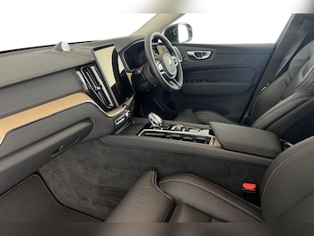 Used Volvo XC60 2025 for sale - 77732567: Photo