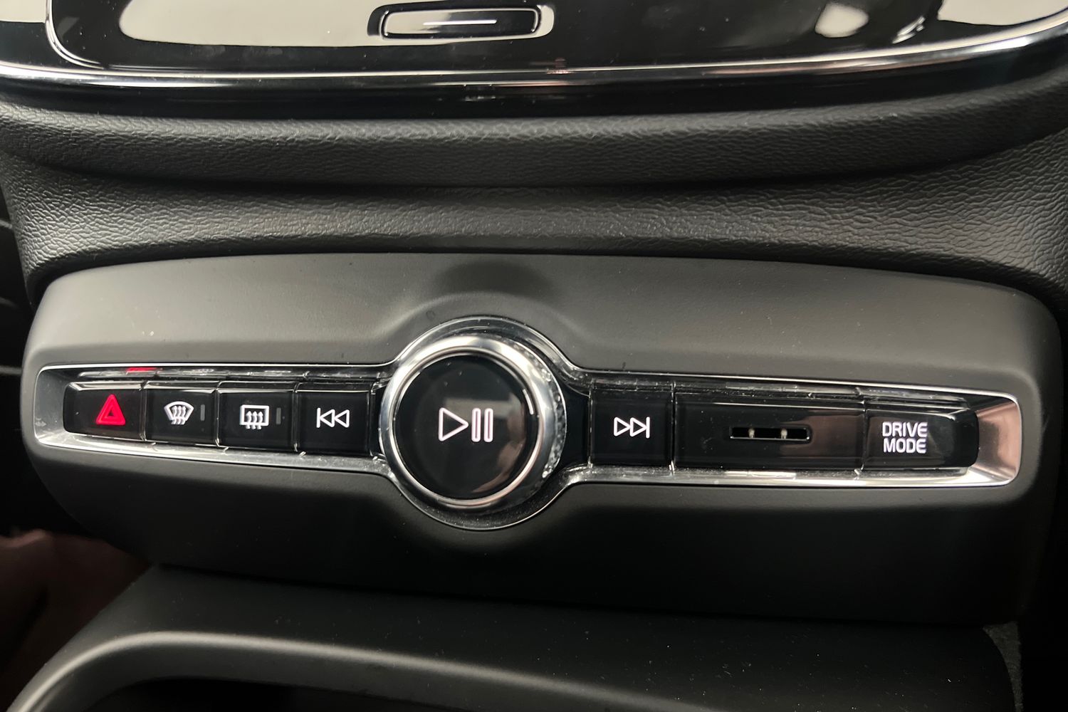 Used Volvo XC40 2021 for sale - 76507570: Photo 14