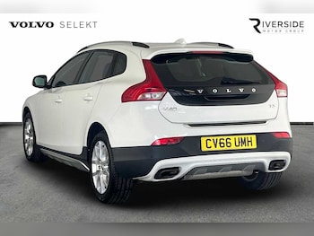 Used Volvo V40 2015 for sale - 75501650: Photo