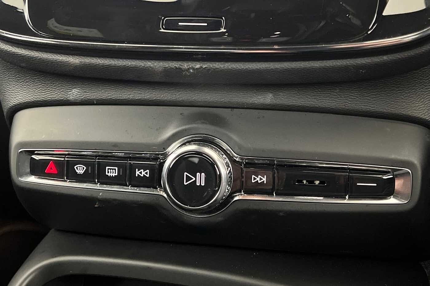 Used Volvo XC40 2025 for sale - 76780299: Photo 14