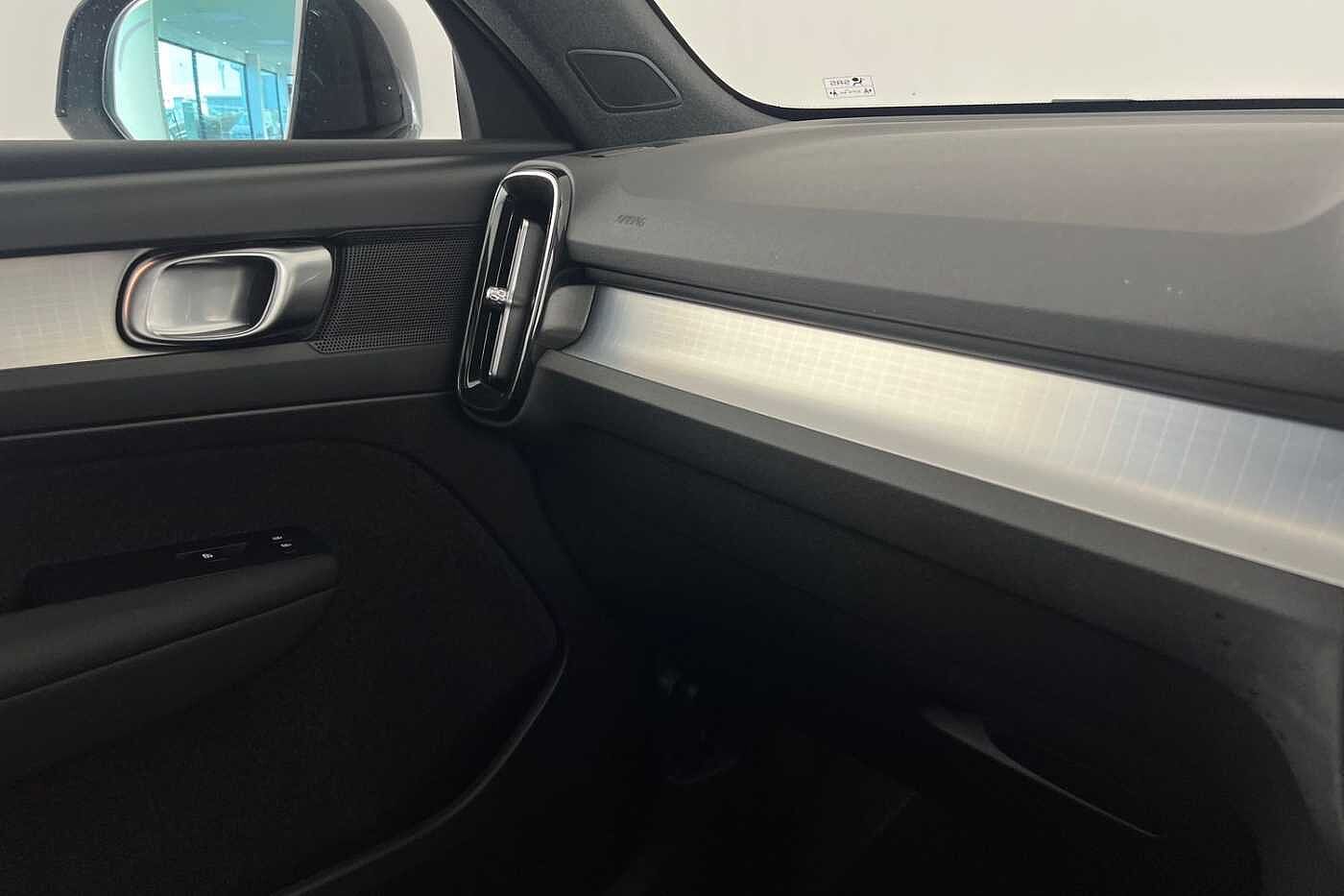 Used Volvo XC40 2025 for sale - 76780299: Photo 37