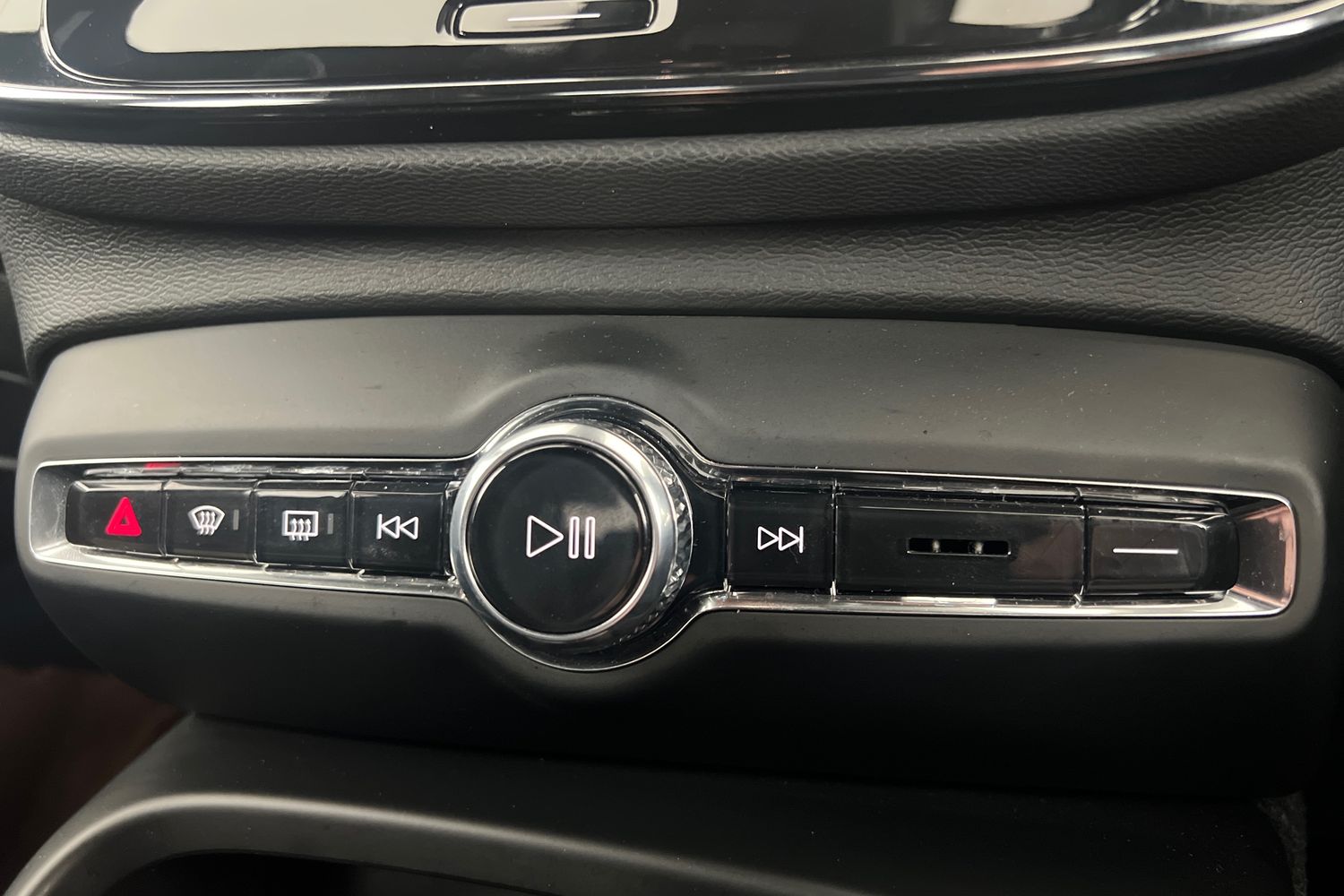 Used Volvo XC40 2025 for sale - 76479601: Photo 14