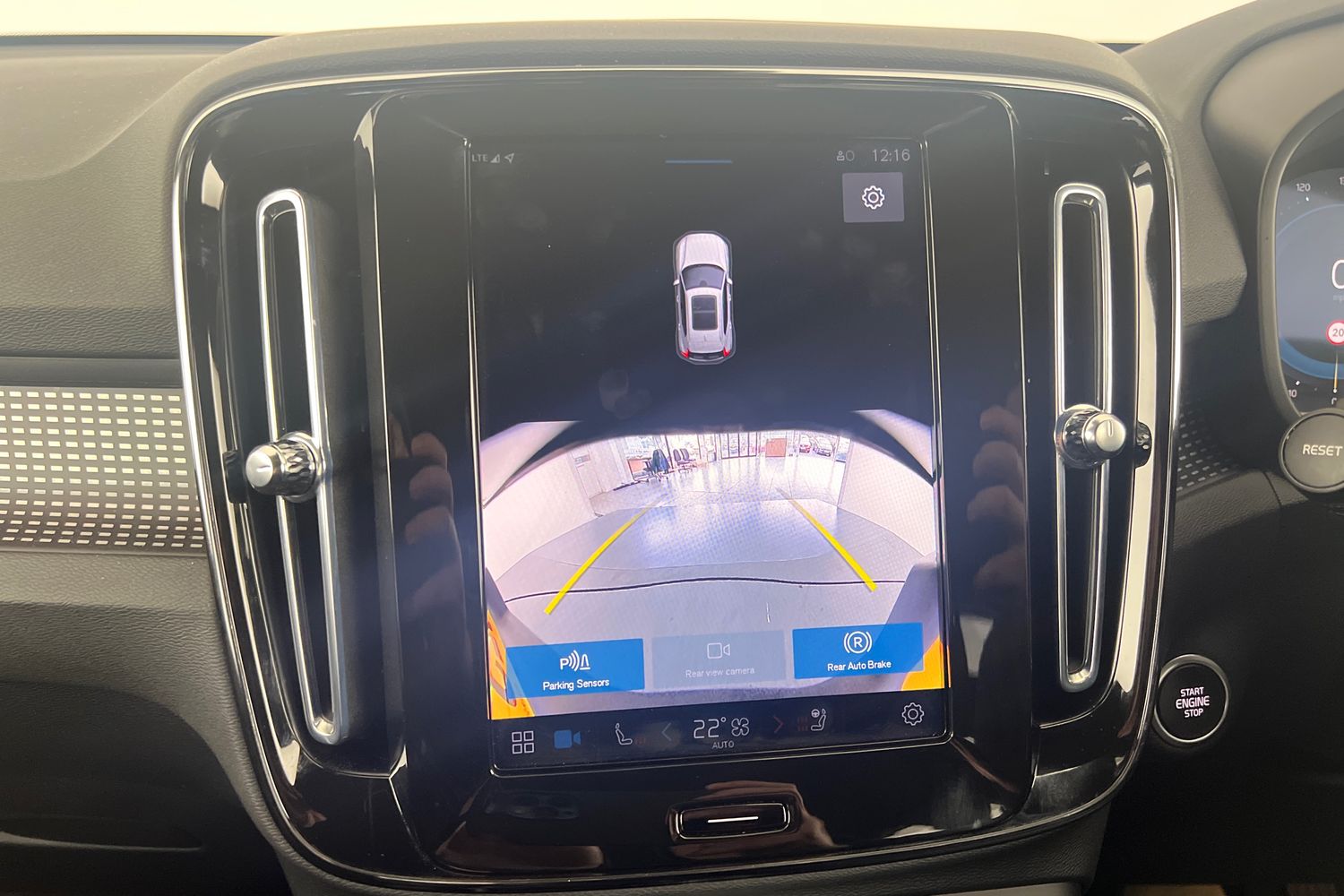 Used Volvo XC40 2025 for sale - 76479601: Photo 16