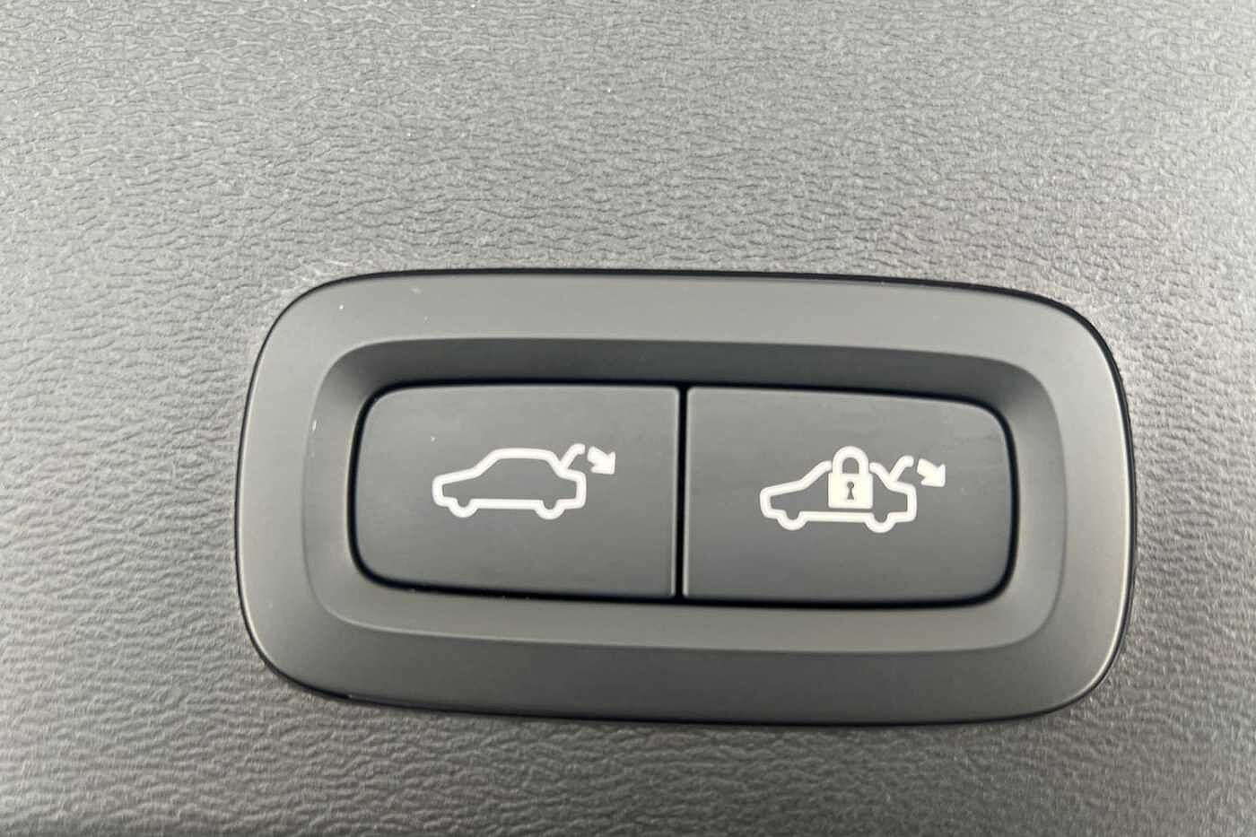 Used Volvo XC40 2025 for sale - 76479601: Photo 22