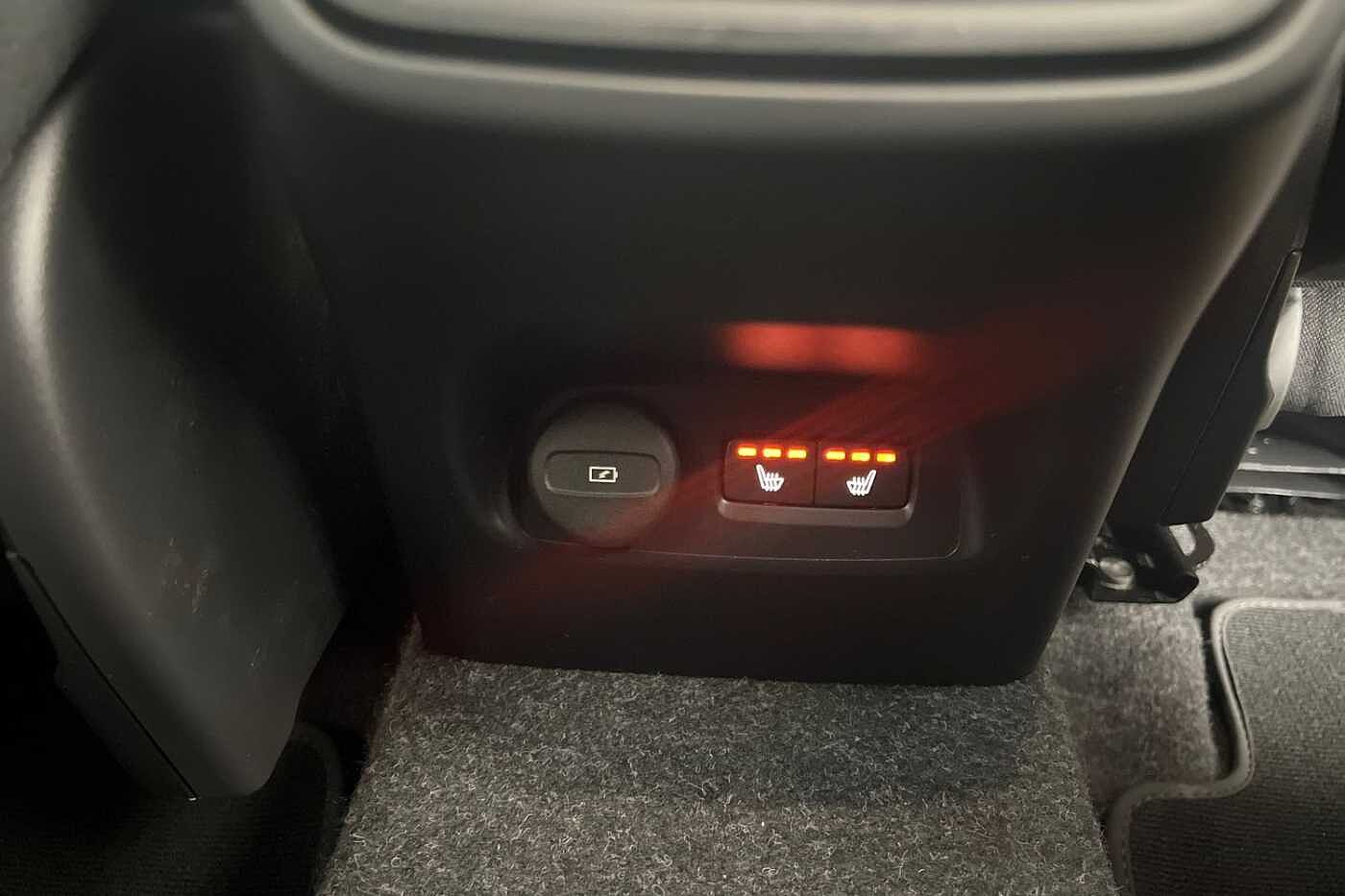 Used Volvo XC40 2025 for sale - 76479601: Photo 28