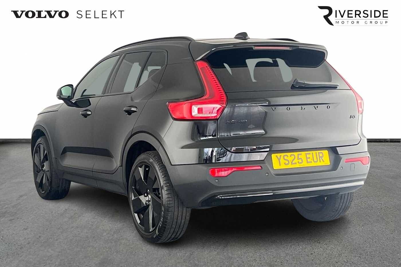 Used Volvo XC40 2025 for sale - 76479601: Photo 3