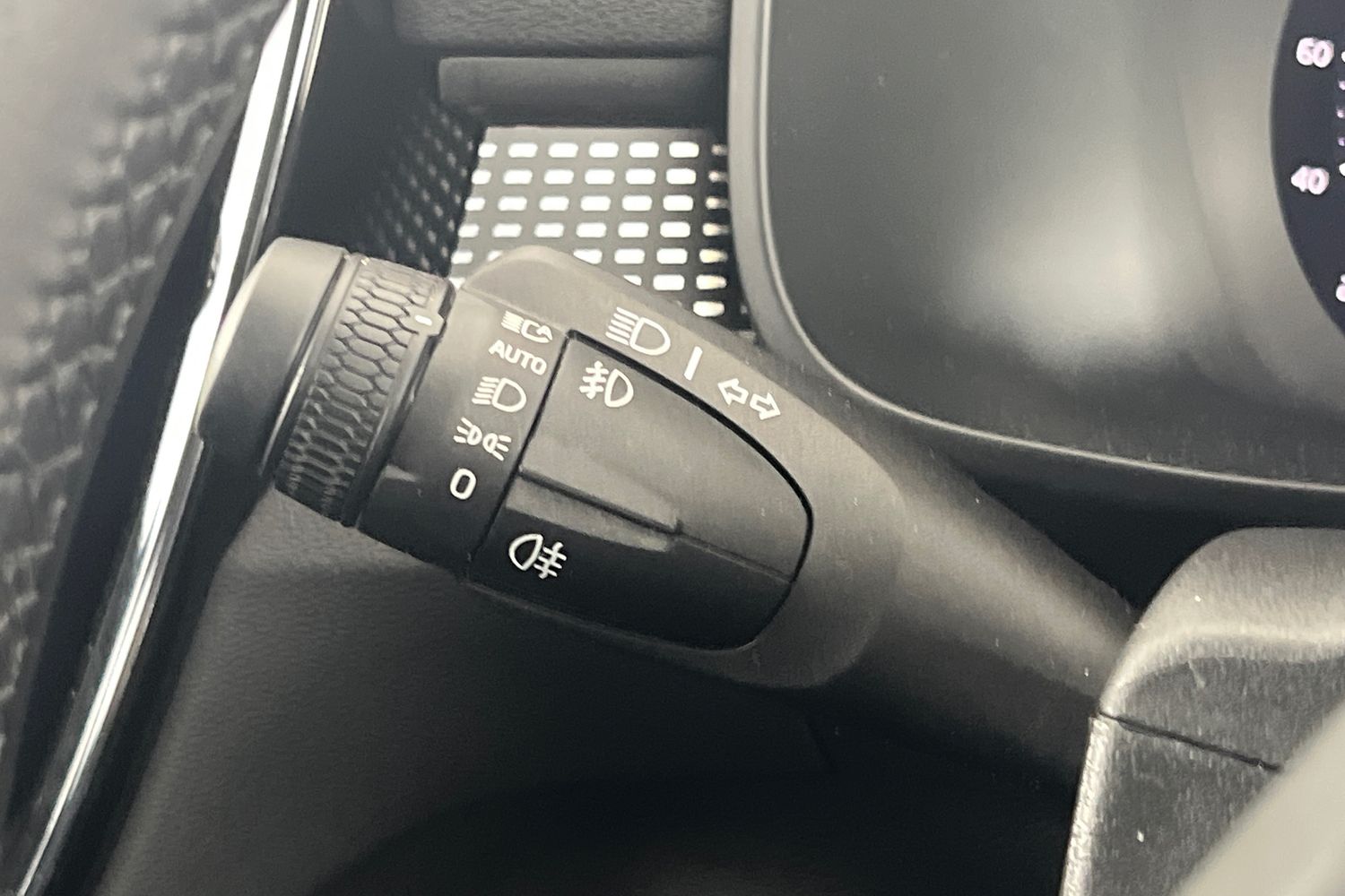 Used Volvo XC40 2025 for sale - 76479601: Photo 31