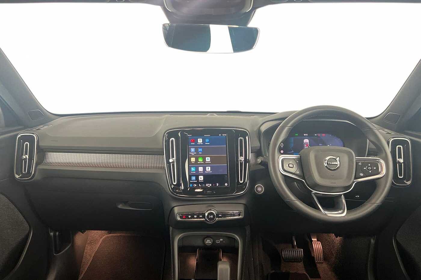 Used Volvo XC40 2025 for sale - 76479601: Photo 6