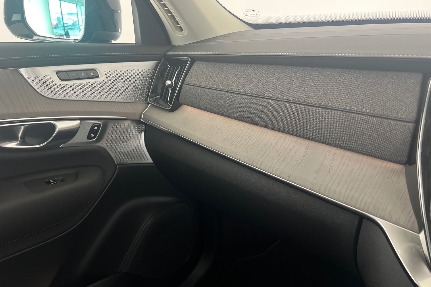 Used Volvo XC90 2025 for sale - 76415130: Photo 34