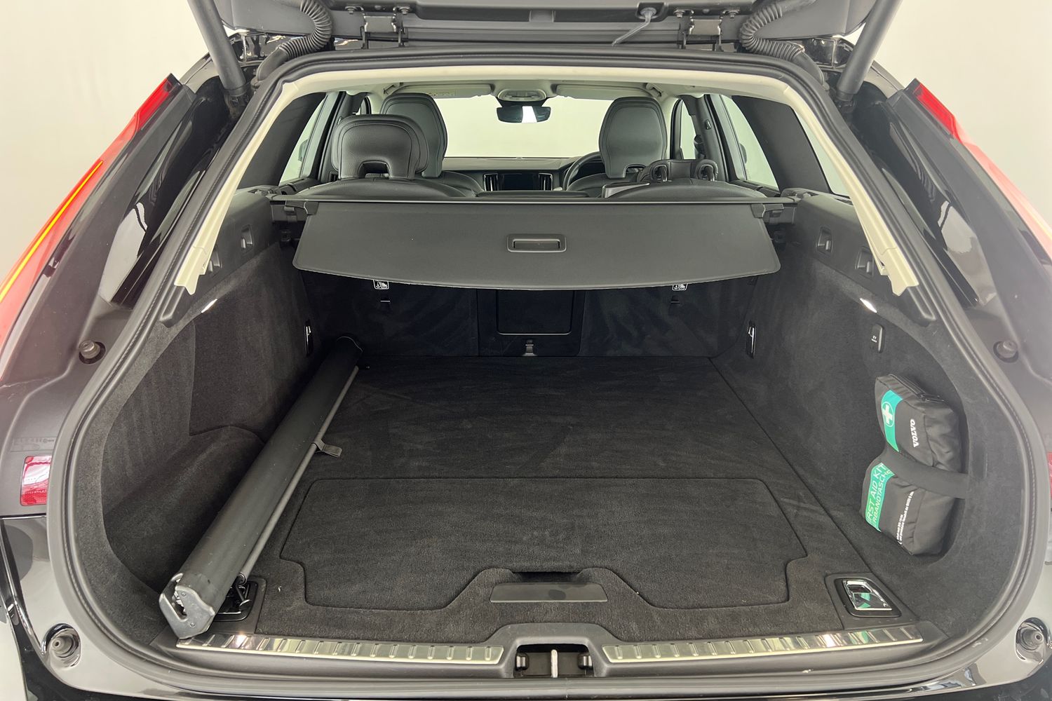 Used Volvo V90 2022 for sale - 76234021: Photo 8