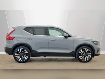 Used Volvo XC40 2025 for sale - 78467837: Photo