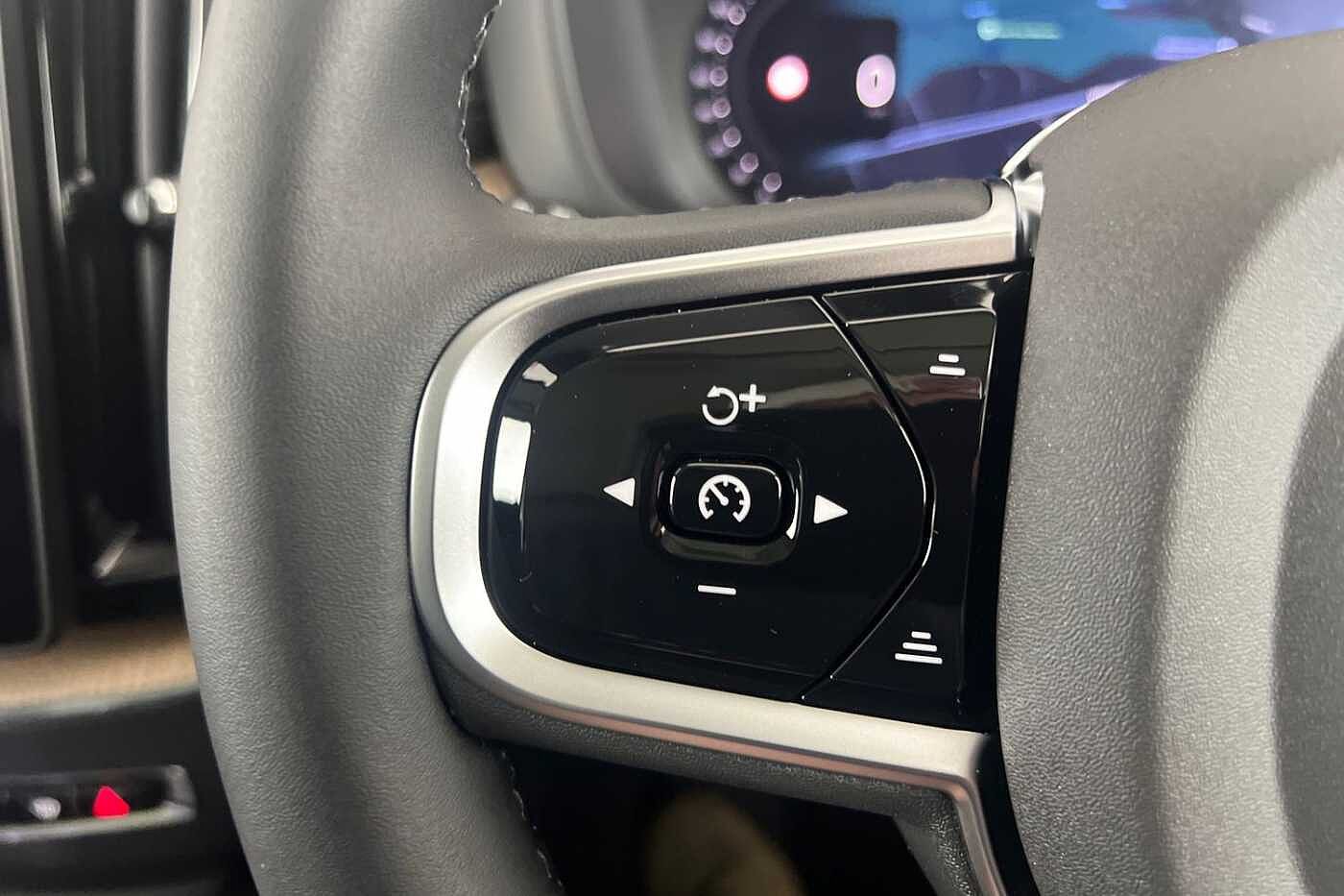 Used Volvo XC60 2025 for sale - 76738092: Photo 11