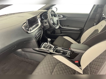 Used Kia Pro Ceed 2021 for sale - 76415085: Photo