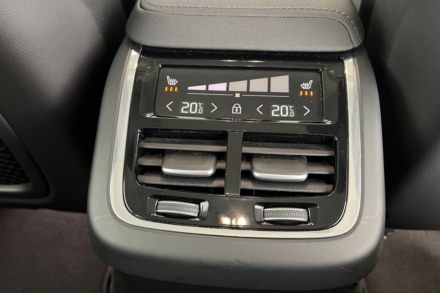 Used Volvo XC60 2025 for sale - 76544589: Photo 27