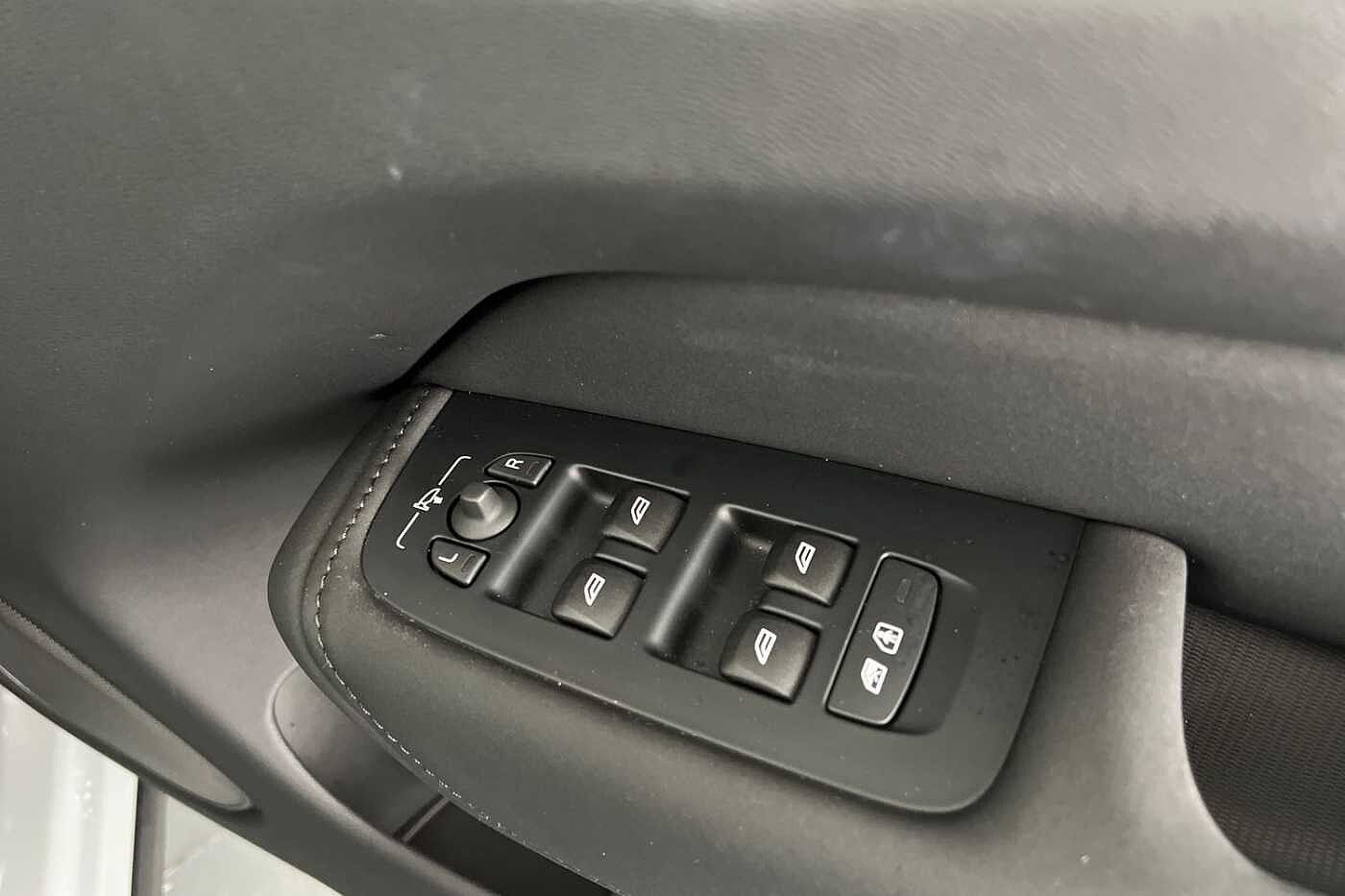 Used Volvo XC60 2025 for sale - 76544589: Photo 29