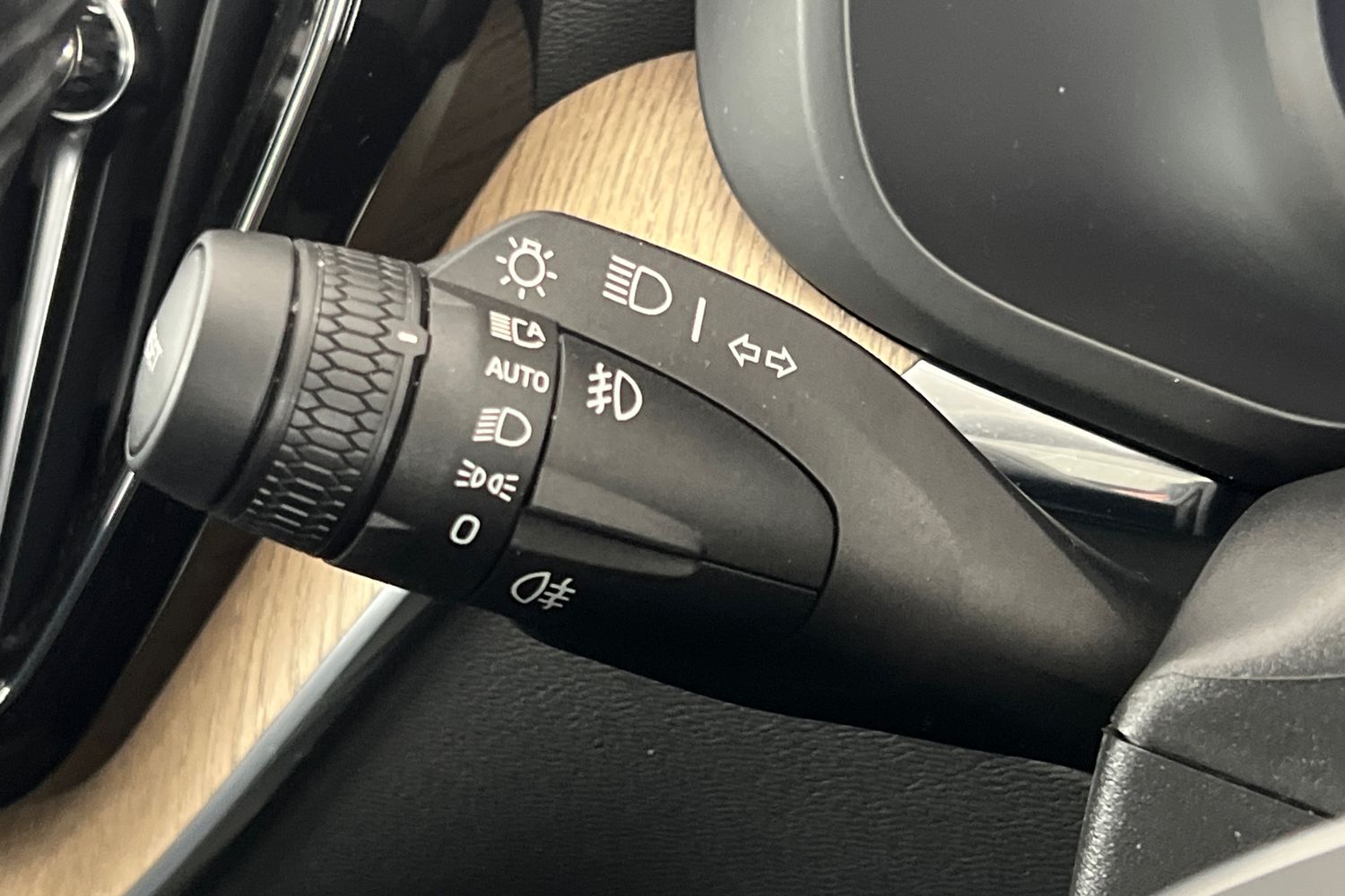 Used Volvo XC60 2025 for sale - 76544589: Photo 32