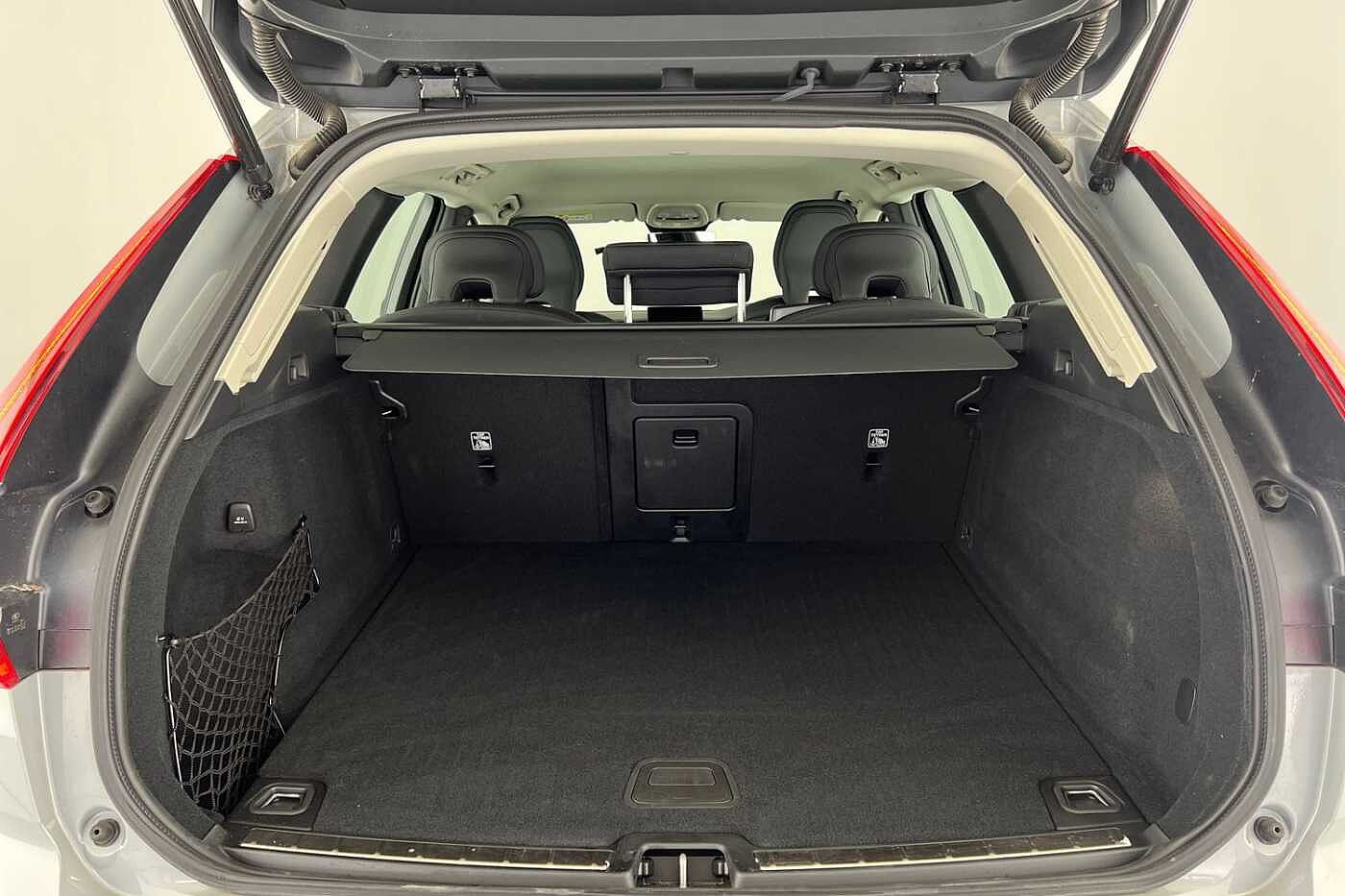 Used Volvo XC60 2025 for sale - 76544589: Photo 8