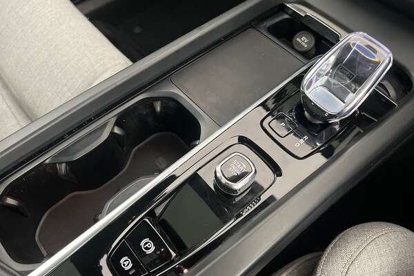 Used Volvo XC60 2023 for sale - 75439849: Photo 13