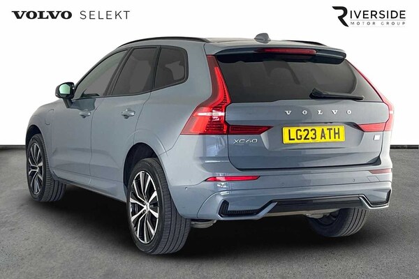 Used Volvo XC60 2023 for sale - 75439849: Photo 3