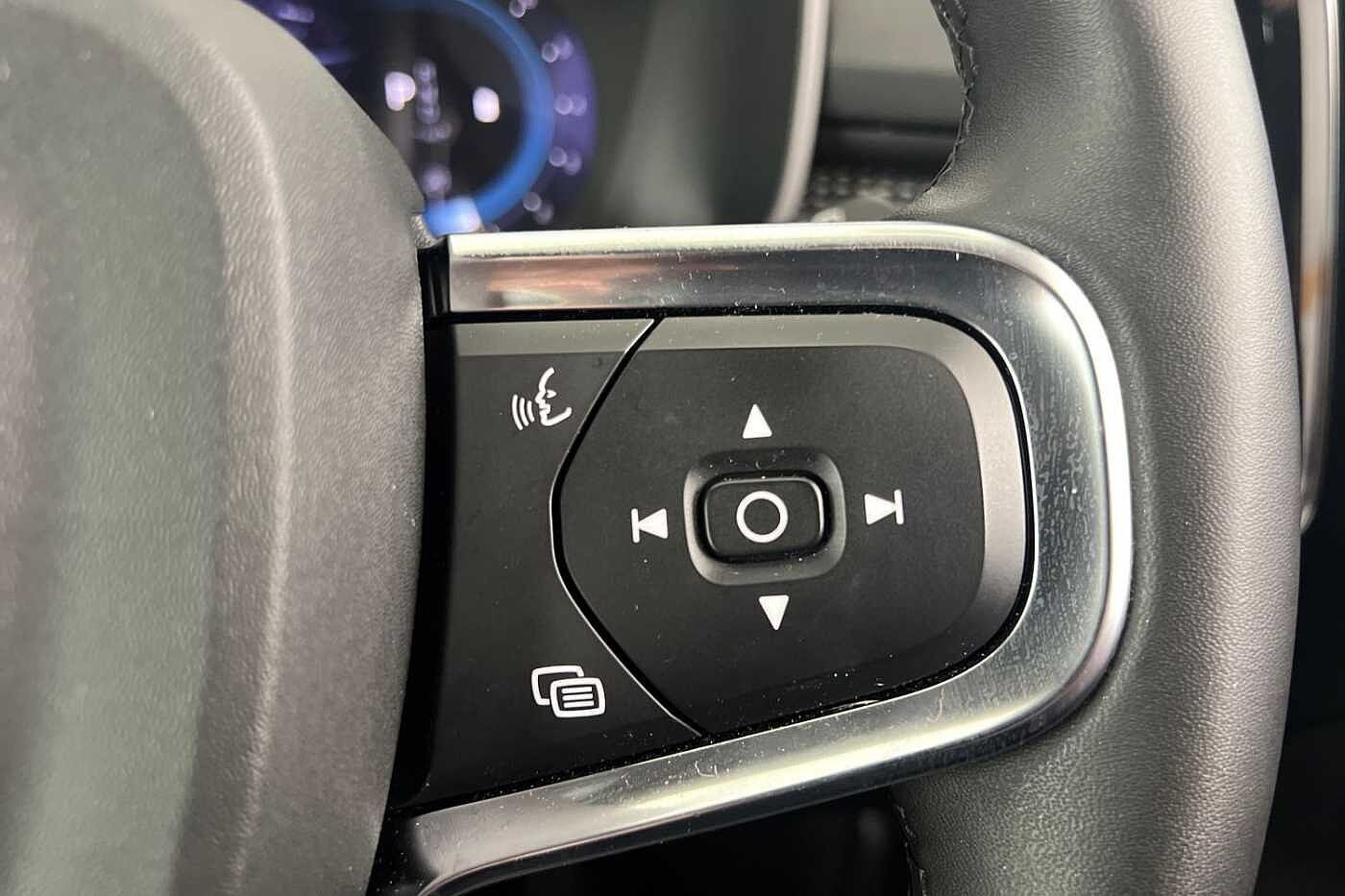 Used Volvo XC40 2023 for sale - 77035855: Photo 12