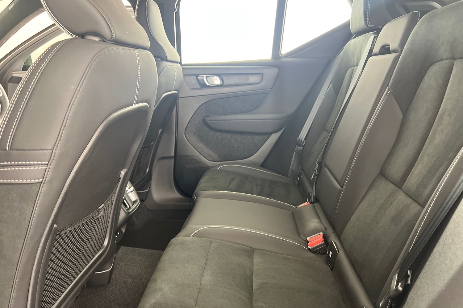 Used Volvo XC40 2023 for sale - 77035855: Photo 17