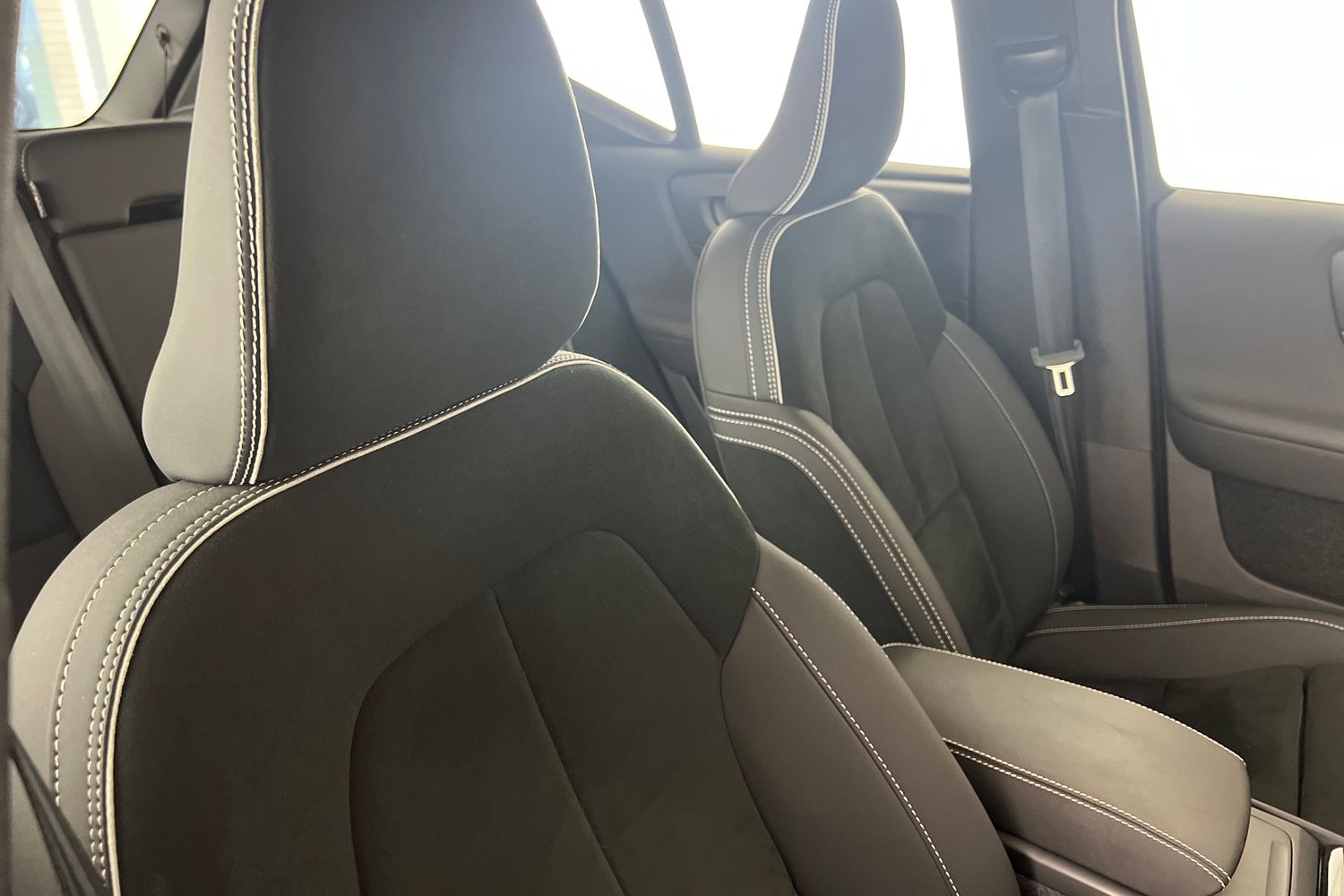 Used Volvo XC40 2023 for sale - 77035855: Photo 27