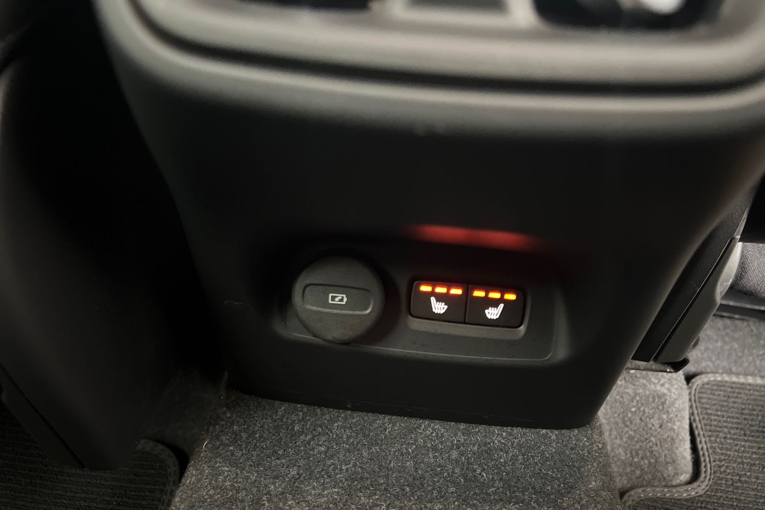 Used Volvo XC40 2023 for sale - 77035855: Photo 29