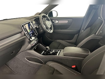 Used Volvo XC40 2023 for sale - 77035855: Photo