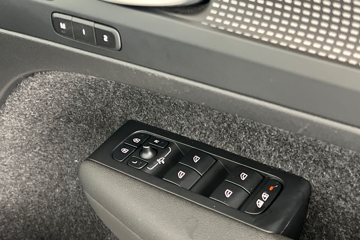 Used Volvo XC40 2023 for sale - 77035855: Photo 30