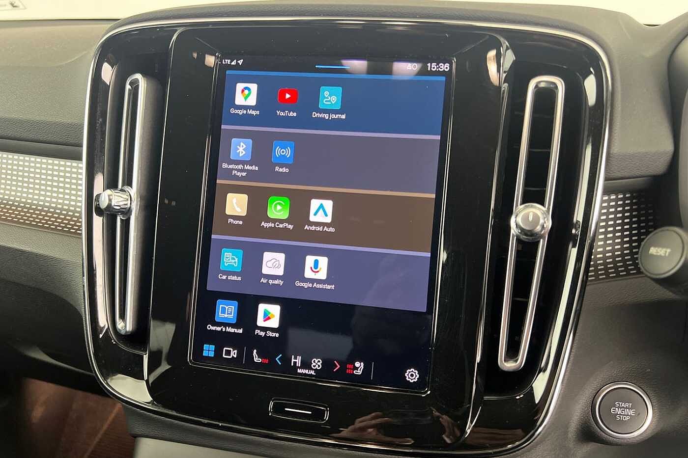 Used Volvo XC40 2023 for sale - 77035855: Photo 32