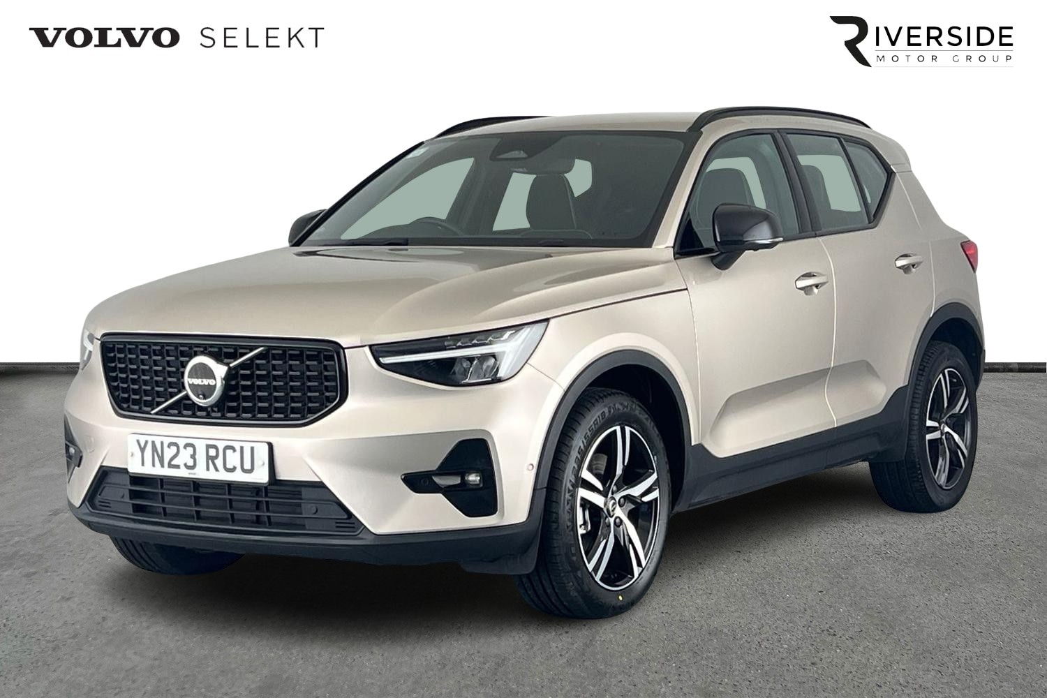 Used Volvo XC40 2023 for sale - 77035855: Photo 9