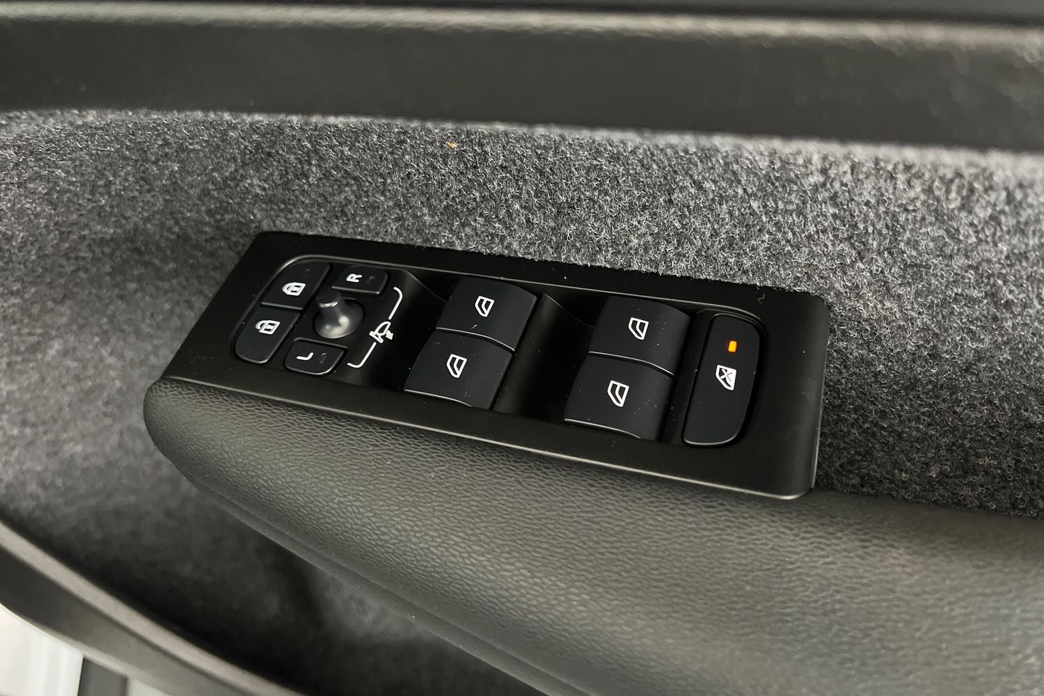 Used Volvo XC40 2022 for sale - 76234166: Photo 28