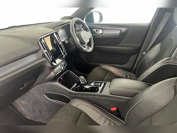 Used Volvo XC40 2022 for sale - 76234166: Photo