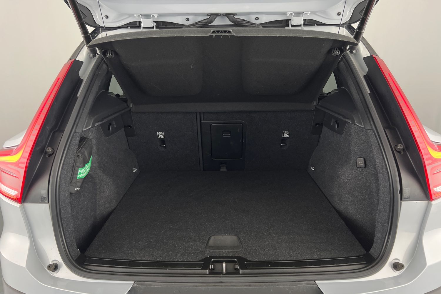 Used Volvo XC40 2022 for sale - 76234166: Photo 8