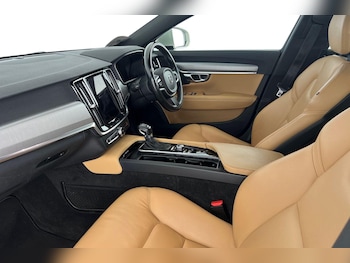 Used Volvo V90 2017 for sale - 78343990: Photo