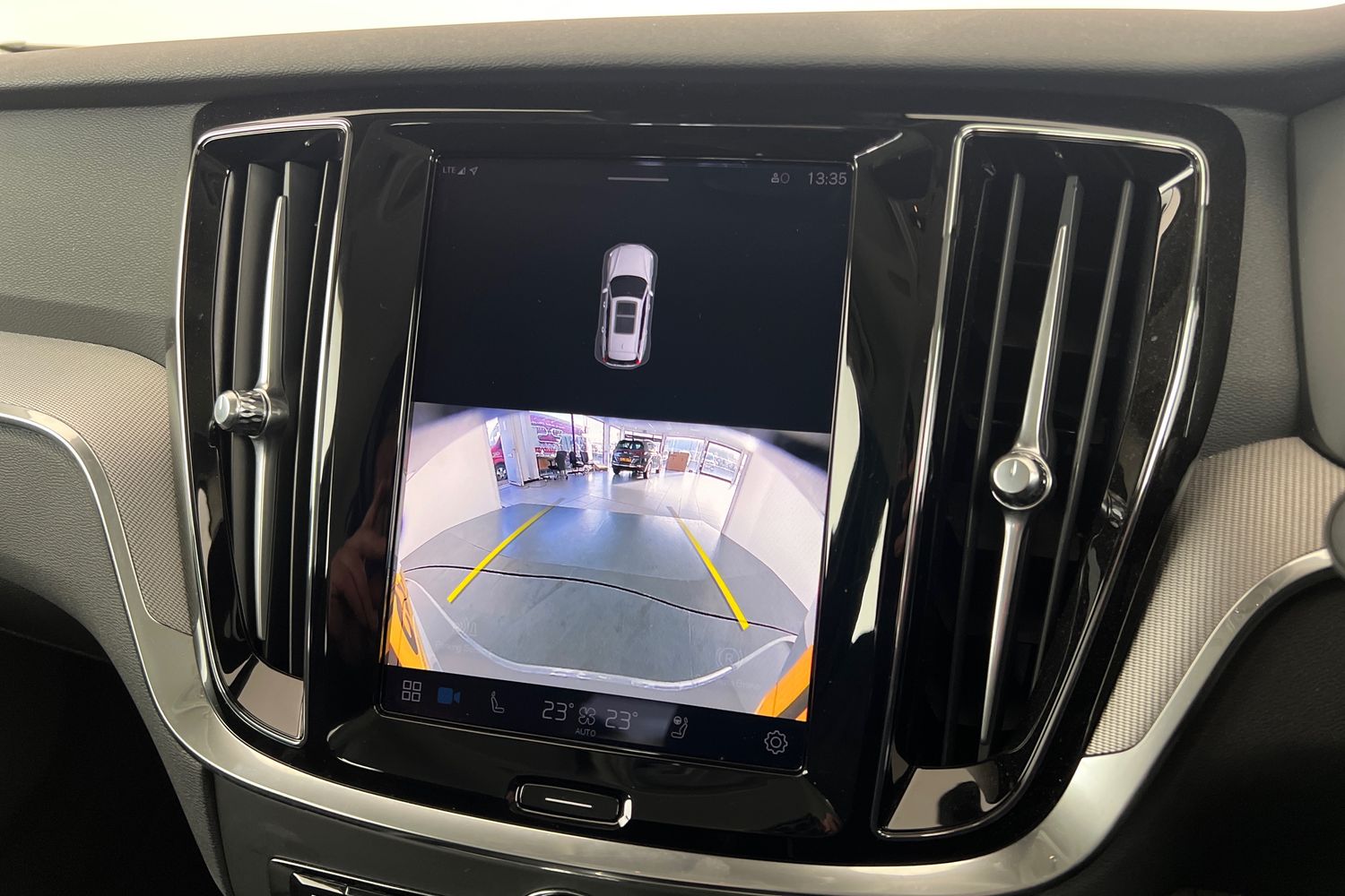 Used Volvo V60 2025 for sale - 76630246: Photo 16