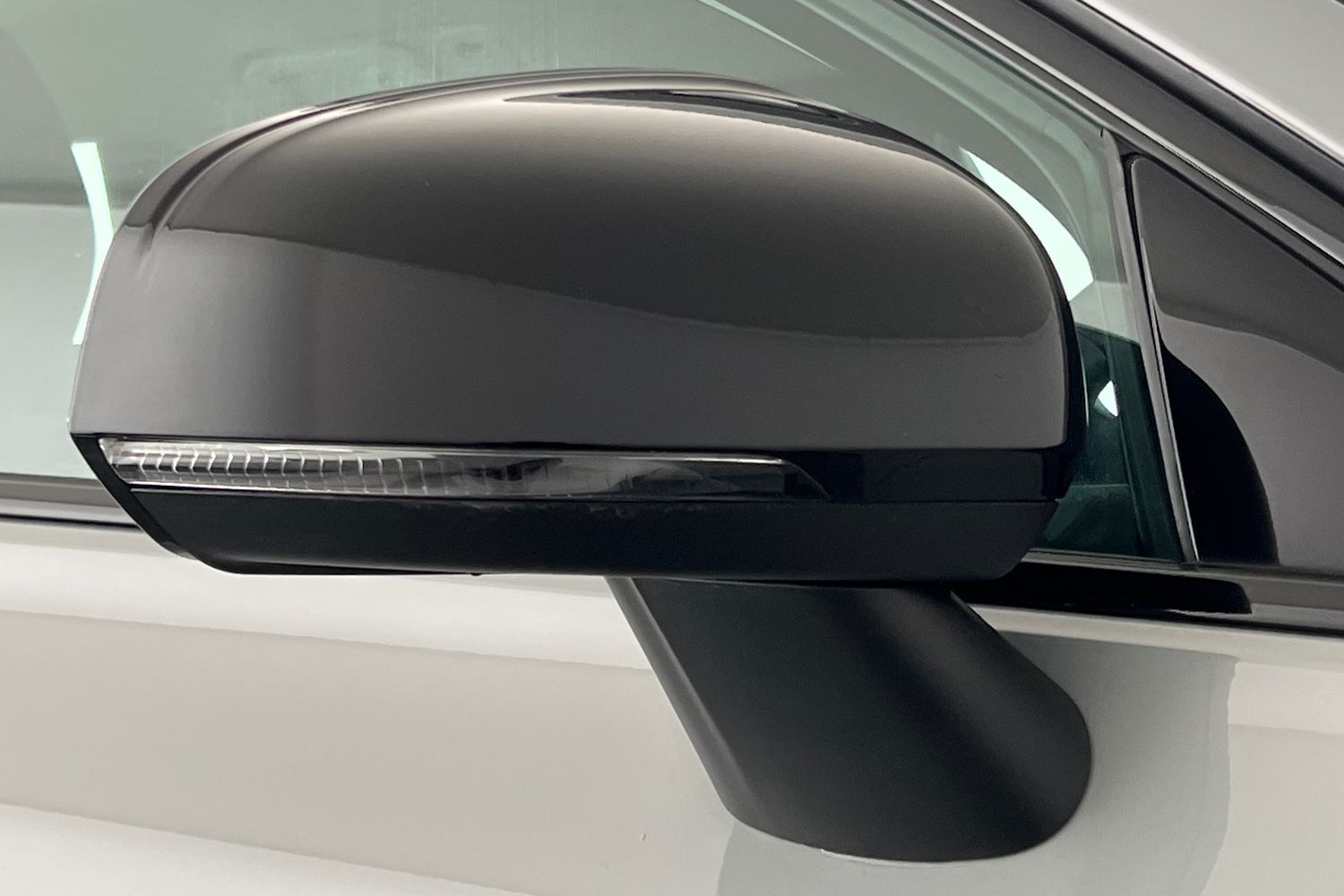 Used Volvo V60 2025 for sale - 76630246: Photo 19