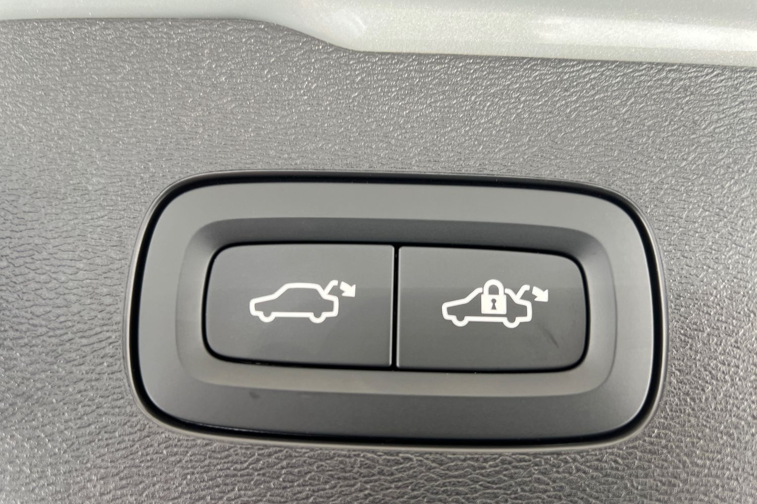 Used Volvo V60 2025 for sale - 76630246: Photo 22