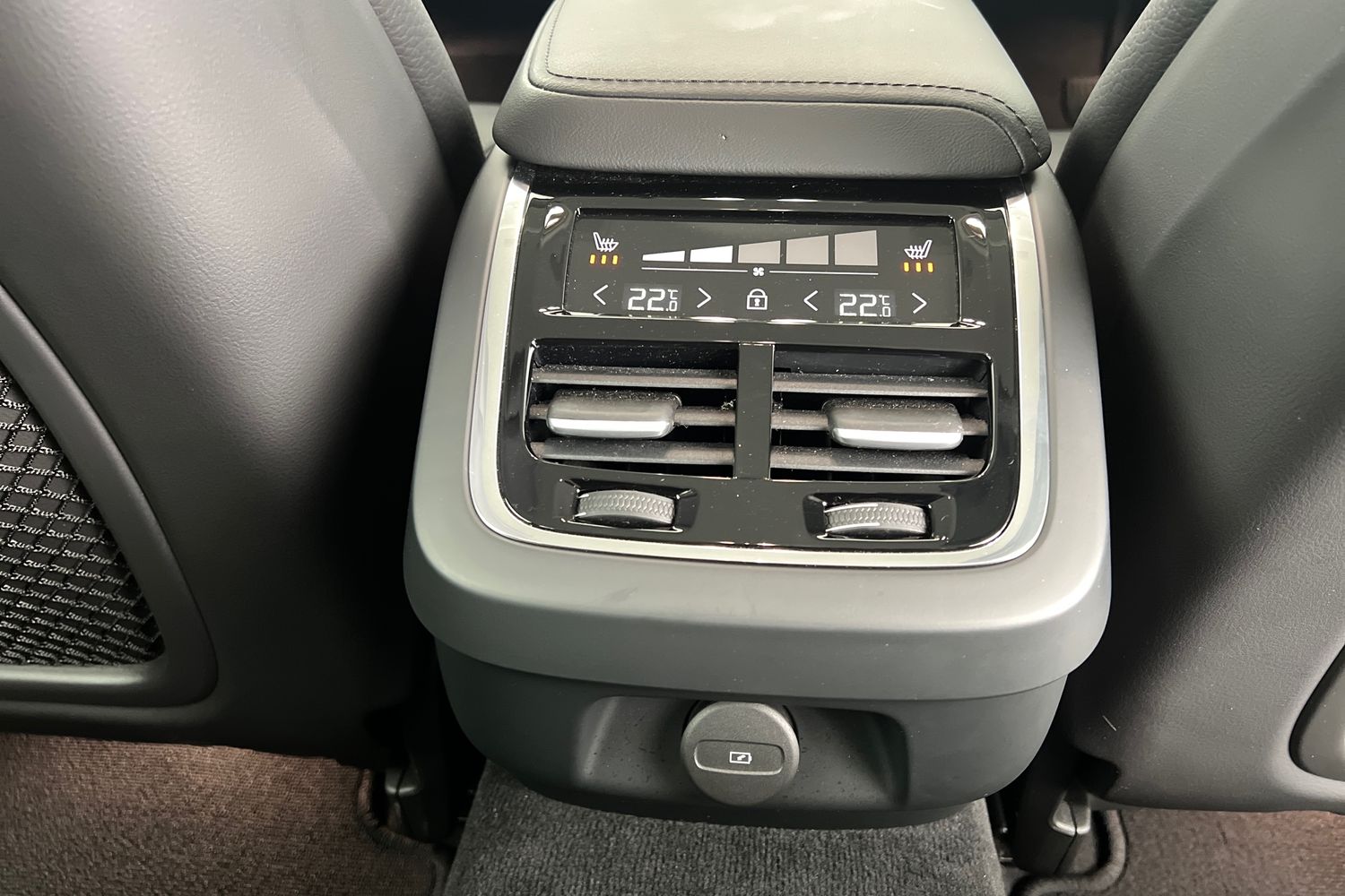 Used Volvo V60 2025 for sale - 76630246: Photo 27